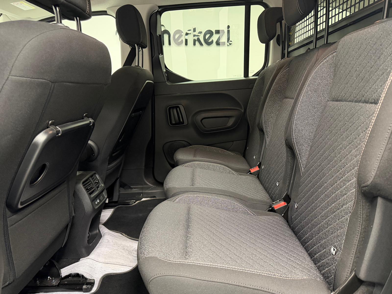 PEUGEOT RIFTER 6